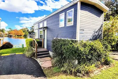 Image de La galaxie - Une petite maison hors du commun!