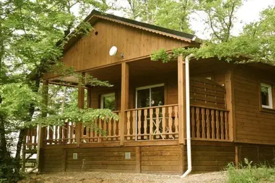 Image de Chalet Les Pivoines de 40m2 + télévision + terrasse couverte - 1/5p