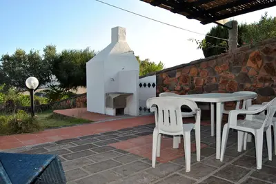 Image de Deux appartements mitoyens pour 8/10 personnes, véranda, barbecue et jardin d'oliviers