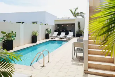 Image de August Eagle Suite # 4. Marchez jusqu'à Eagle Beach