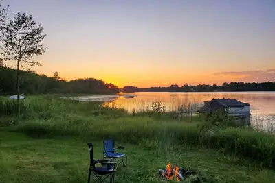 Image de Chalet sur le lac près des sentiers de Vtt et de motoneige