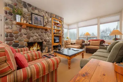 Image de Rmr: niveau du sol pratique 2 Br avec vue sur la montagne + plaisir gratuit!