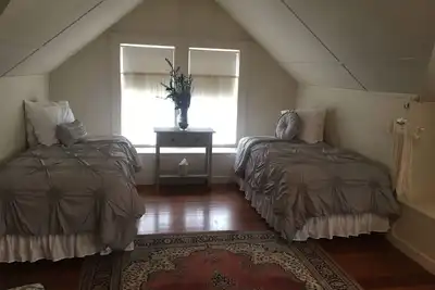 Image de 4 couchages, salle de bain partagée