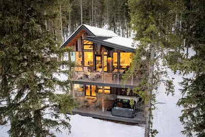 Image de ★ ☆ Nouvelle cabine sur la rivière avec bain à remous, barbecue et foyer