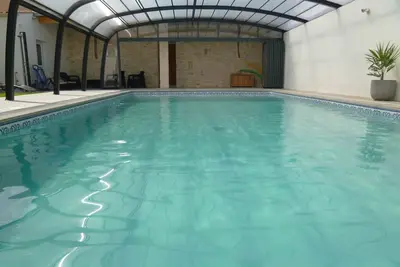Image de Gîte 8p avec piscine couverte, tout confort proche La Rochelle