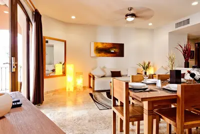 Image de 3 chambres meublées condos de l'Hôtel Acanto au cœur de Playa del Carmen