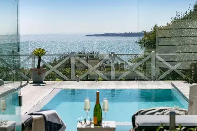 Image de Prestige - Piscine, spa et vues à un million de dollars - Mount Martha