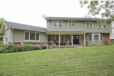 Image de Entouré de charme pays! 5 Br seulement 8 miles de Keeneland et Bg Airport