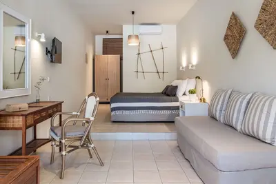 Image de Studio confortable avec vue sur le jardin
