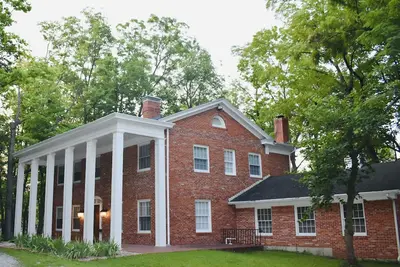 Image de Briarwood Estate - Demeure historique moderne au coeur de la ville,