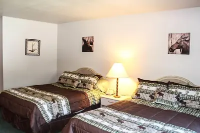 Image de Centre-ville de Bigfork Montana sur la rivière Swan et le lac Flathead.