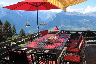 Image de Chalet Lisa, ski-in/out, accessible by car