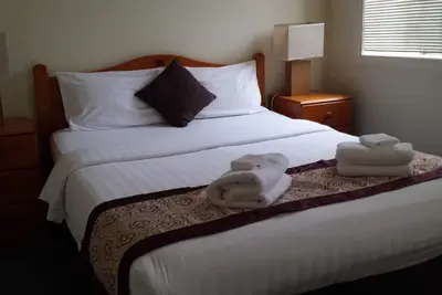 Image de Maison de ville de 2 étages à 4 km du Cbd