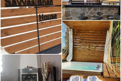 Image de Équipements spéciaux tels que bain à remous extérieur, barbecue et cheminée.