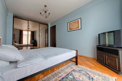 Image de Appartement d'une chambre avec vue imprenable sur la place d'octobre
