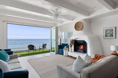 Image de Nouvellement Remodeled Superbe Oceanfront Rental