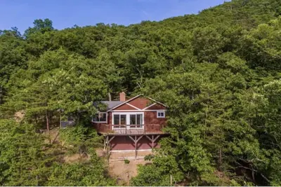 Image de The Bear Den - Mountain Cabin w/ Spectacular Views - Awd/4wd Required