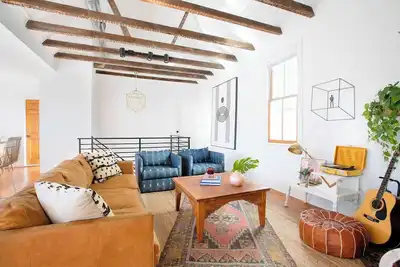 Image de ❤️ of Charleston - Luxurious & Rustic -Near King!