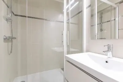 Image de 200m du centre station, 4ème étage, vue montagne, balcon, parking, télévision, 31m², Serre Chevalier