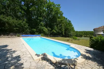 Image de Charmante maison en pierre avec piscine privative et jardin