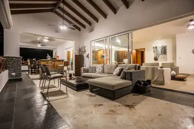 Image de Penthouse duplex moderne massif / 4 chambres