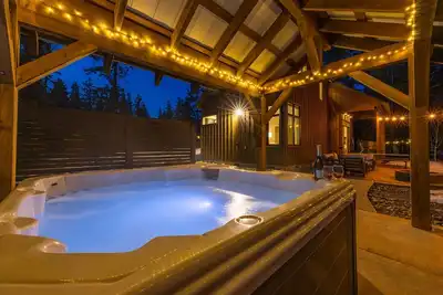 Image de Promotions! Cabine charmante et abordable avec bain à remous privé près de Suncadia!