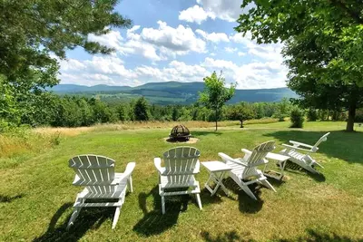 Image de Belle maison avec vue imprenable sur la montagne, à 13 km de Windham Mountain