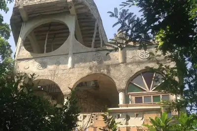 Image de Grande maison en pierre moderne et privée dans un petit village maya. Près de Valladolid.