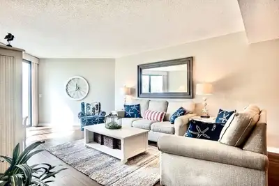 Image de Nouveau Sur Le MARCHÉ De La Location - Villa Shorewood Oceanside Au Rez-De-CHAUSSÉE À 2 Chambres