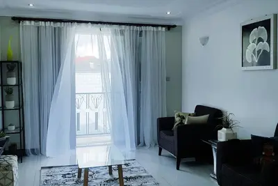 Image de Appartement moderne entièrement meublé avec 2 chambres et 2 salles de bains