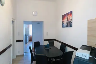 Image de Appartement de 6 pièces juste à côté du métro