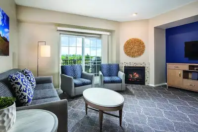 Image de Charme du vieux monde, confort américain moderne!