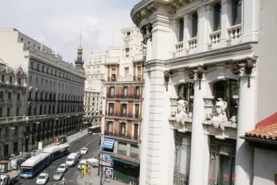 Image de Novembre Offre! ! ! Lux Vibe design hors pair Soleil Central Wifi! ! Les meilleurs Tapas Sont