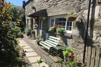 Image de Cottage isolé pittoresque au coeur du village au coeur de l'Ecosse.