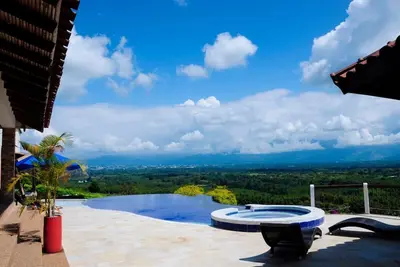 Image de Espectacular casa campestre, en el corazón del Paisaje Cultural Cafetero.