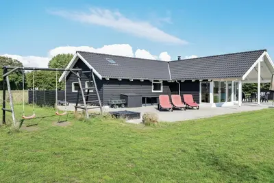 Image de Superbe maison à Ebeltoft avec sauna