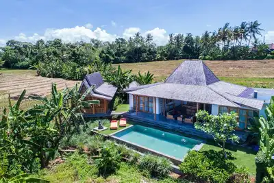 Image de Villa exclusive et paisible de 3 chambres avec piscine privée de 8m x 4m