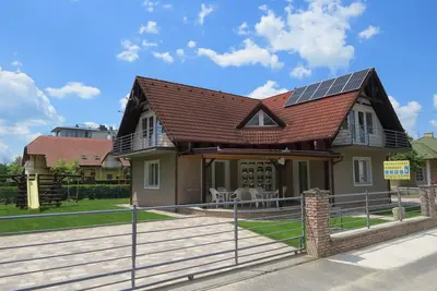 Image de Appartement / app. pour 7 personnes avec 80m² à Balatonlelle (125042)