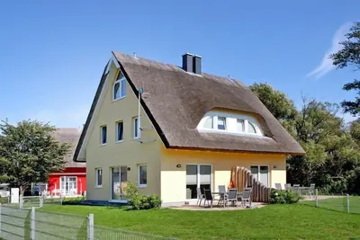 Image de Maison de vacances א Vieregge avec plage