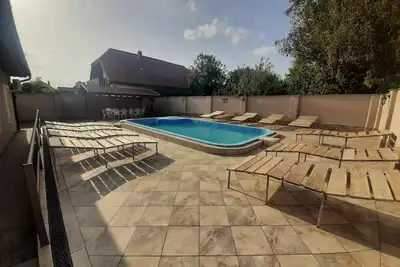 Image de Appartement / app. pour 6 personnes avec 100m² à Balatonlelle (125023)