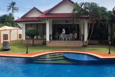 Image de Grande piscine pour les familles