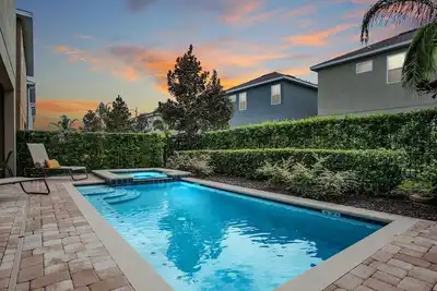 Image de Villa de luxe de 8 chambres avec piscine privée près de Disney
