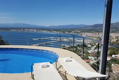 Image de La Casuca Tres Belle Villa Casuca 4ch, magnifique vue mer, Piscine, Wifi, Parking