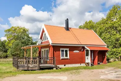 Image de Chalet en bois rond confortable près de la mer Baltique, idéal pour la pêche et la détente