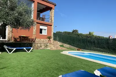 Image de Maison récemment rénovée dans un quartier très calme