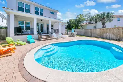 Image de Br3br Joyau de Terra Cotta☀Oiseaux de Neige 2000 $ / mois Nov-Fev! Piscine privée! Walk2Beach