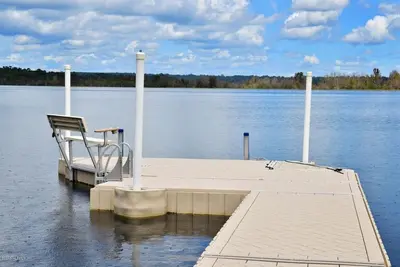 Image de Beautiful Lake House on Cowpen Lake w/Private Fishing Pond Boat Rental Available