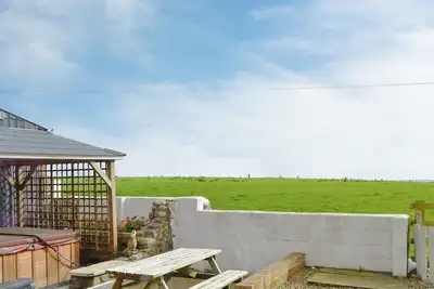 Old Low Farm Cottage