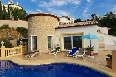 Image de Fantastique maison de vacances avec piscine privée et vue panoramique, Wifi, climatisation