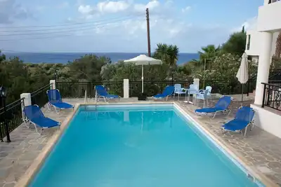 Image de Loin des stations bruyantes et des fêtards, cette villa est un paradis de calme!